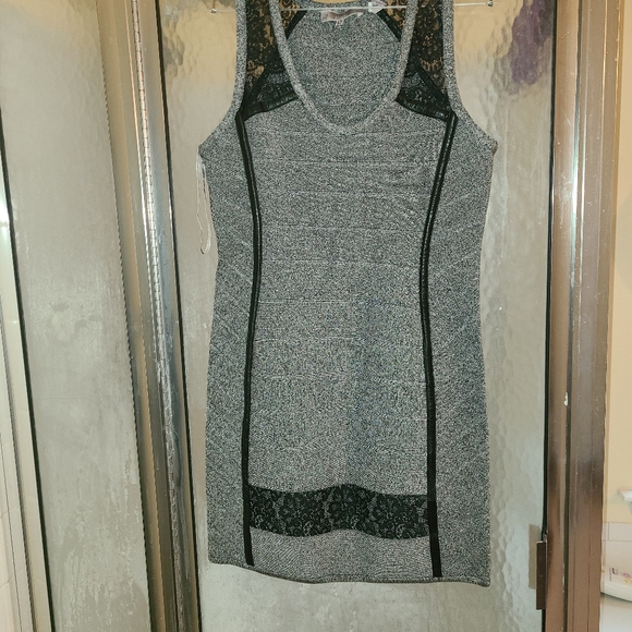 STRETTA BANDAGE BODYCON DRESS - Picture 6 of 6